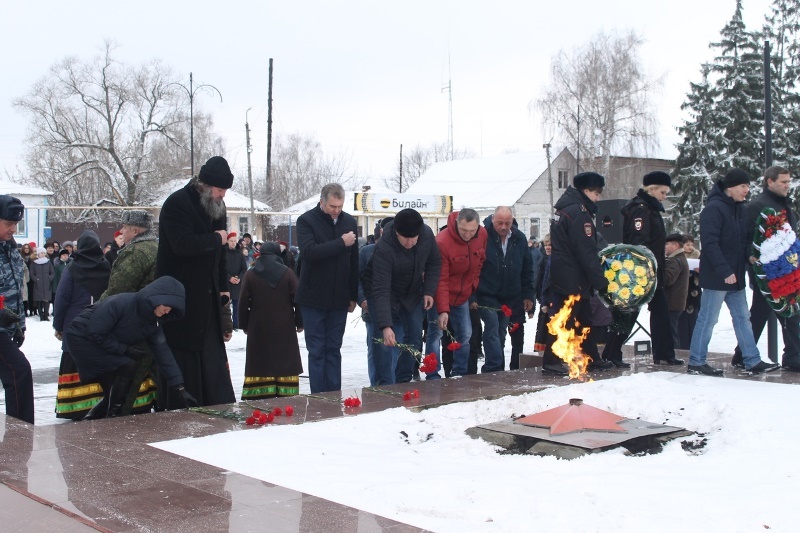 Торжественная церемония в Беловском районе Курской области.