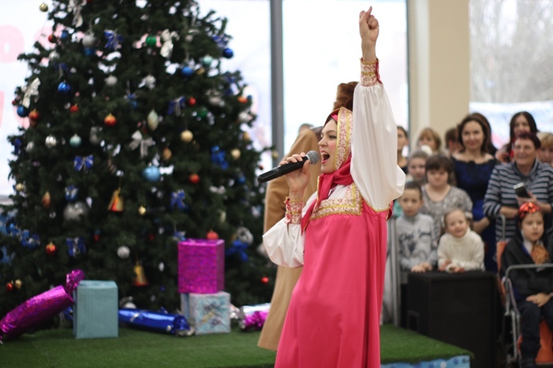 Новогодний праздник для «особенных» детей в Ростове