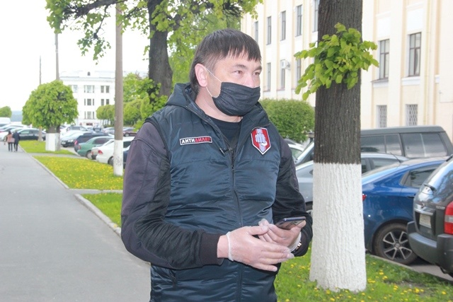 Основатель движения "Антидилер" в Чувашии Альберт Ильин принял участие в электронном предварительном голосовании