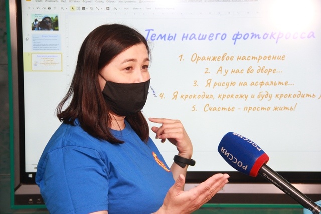 Алена Аршинова открыла в чебоксарской гимназии №5 летний детский лагерь в онлайн-формате