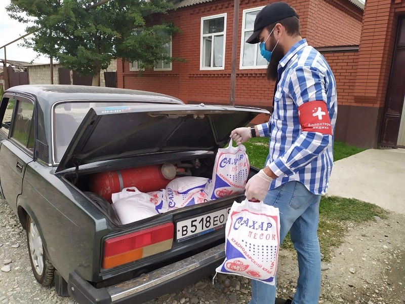 Работа волонтерского центра при региональной общественной приемной Председателя партии "Единая Россия" Д.А. Медведева