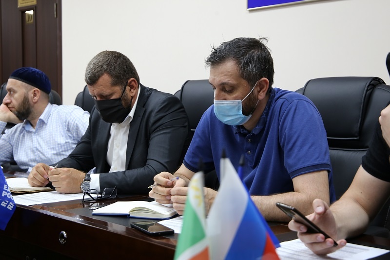Совещание в Региональном исполкоме Партии по подготовке наблюдателей на всеобщее голосование по поправкам в Конституцию РФ