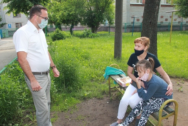 Николай Владимиров оказал помощь матери ребенка с ДЦП
