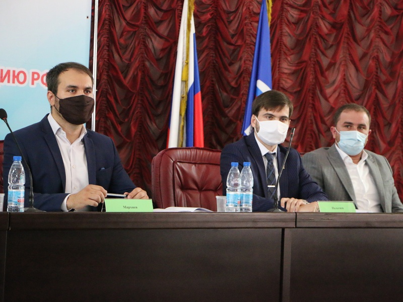 В Назрани состоялся II этап по обсуждению поправок в Основной закон страны