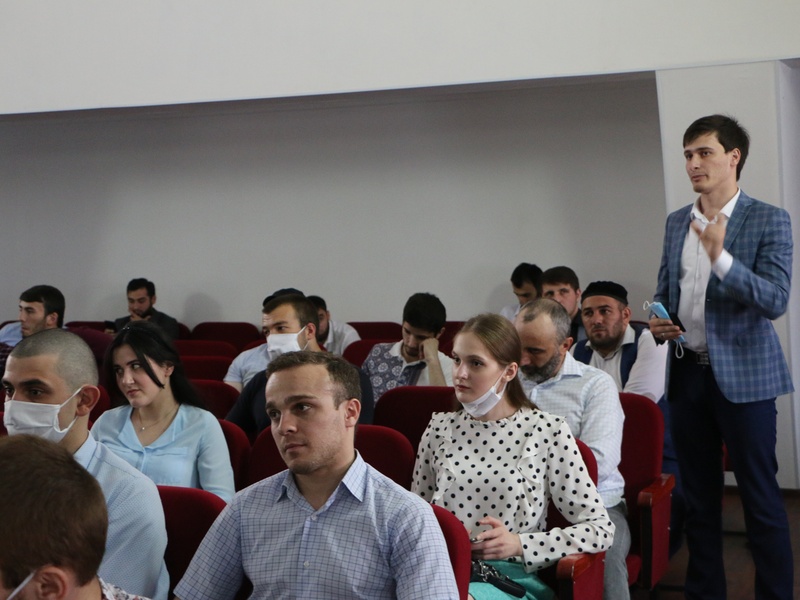 В Назрани состоялся II этап по обсуждению поправок в Основной закон страны