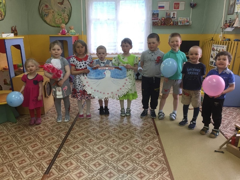 В детском саду Неси изготовили Голубя мира
